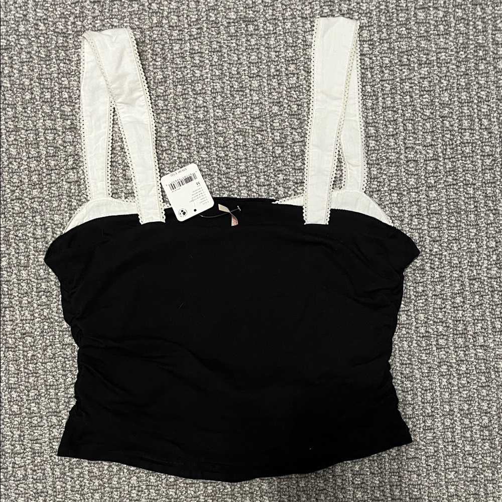 Elegant Black and White Camisole by Free People - Picture 4 of 4